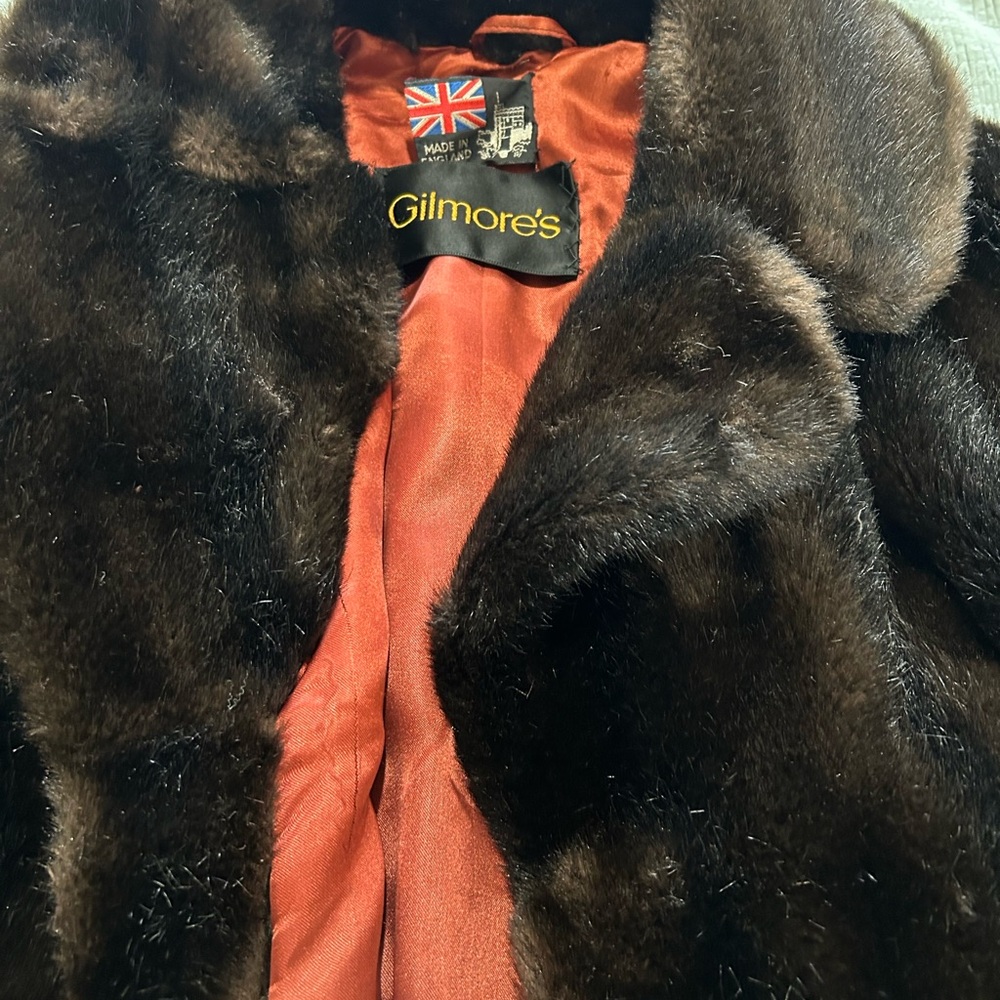 Vintage Gilmore’s Elegant Dark Brown Faux Fur Coat